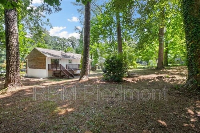 Building Photo - 2966 Fern Valley Dr SW