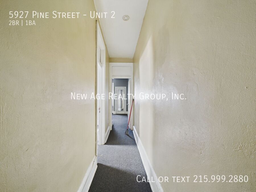 Building Photo - 5927 Pine St