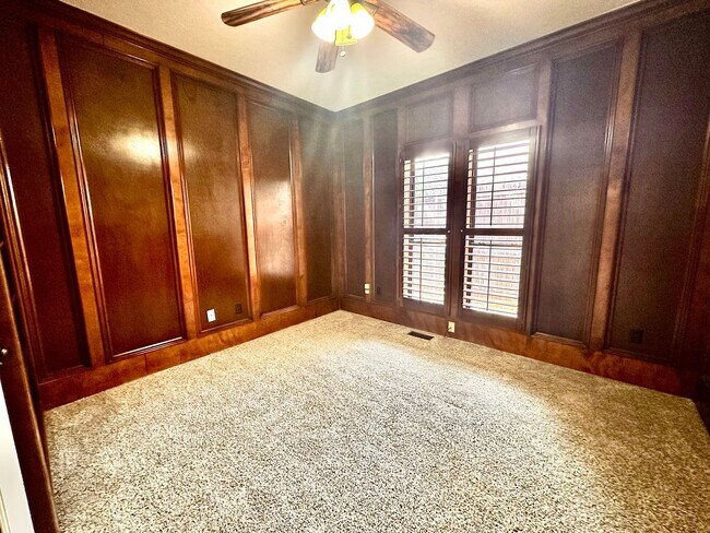 Building Photo - Spacious 4 Bed in Deer Creek - Move in Deposit-Free!(If Qualified)