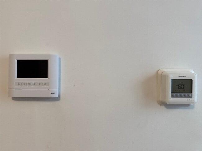 Building Photo - 172 Auburn St