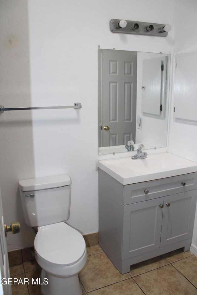 Building Photo - 1582 Diego Rivera Dr