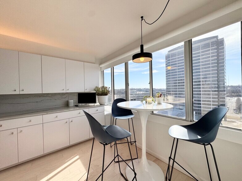 Building Photo - 2510 Grand Blvd