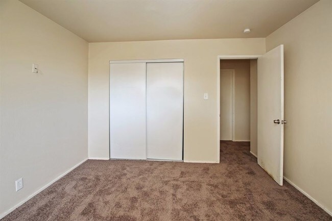 Building Photo - 2813 Rio Grande Dr