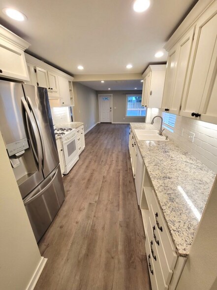 Building Photo - 2608 Neals Ln