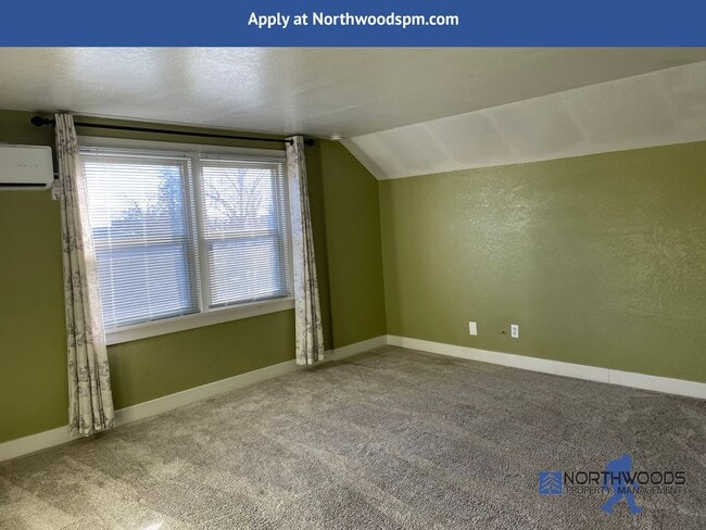 Primary Photo - Very Cute 1 bed 1 bath upstairs unit, with...