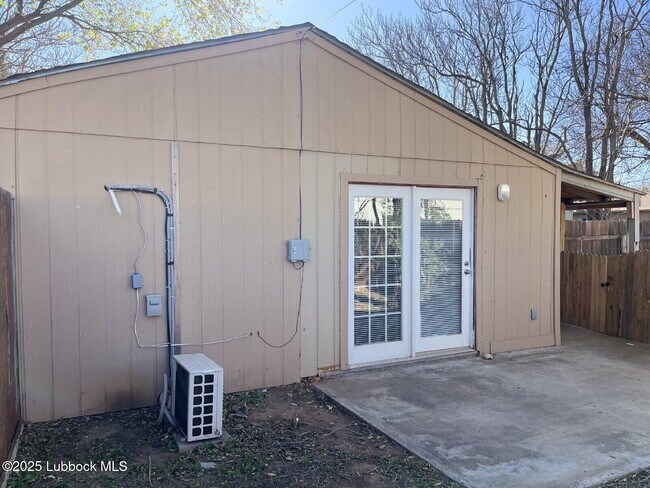 Building Photo - 2208 20th St