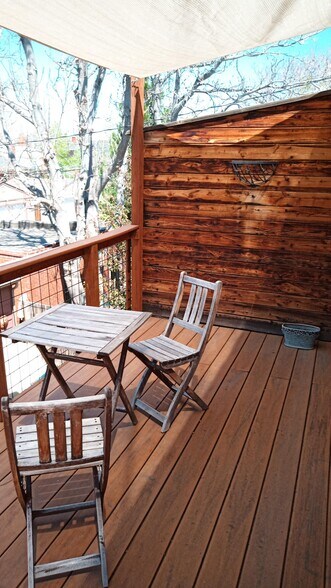 Building Photo - 2415 N Vine St