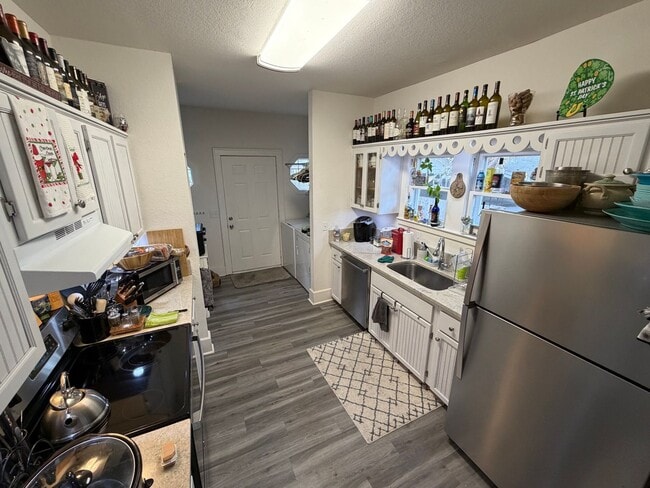 Building Photo - 1616 Ferris Ave