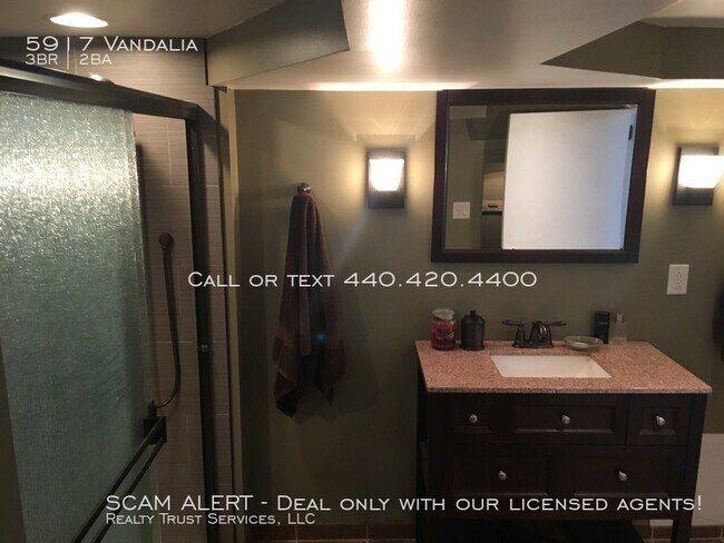 Building Photo - 5917 Vandalia Ave