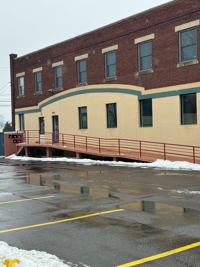 Building Photo - 220 Carey Ave