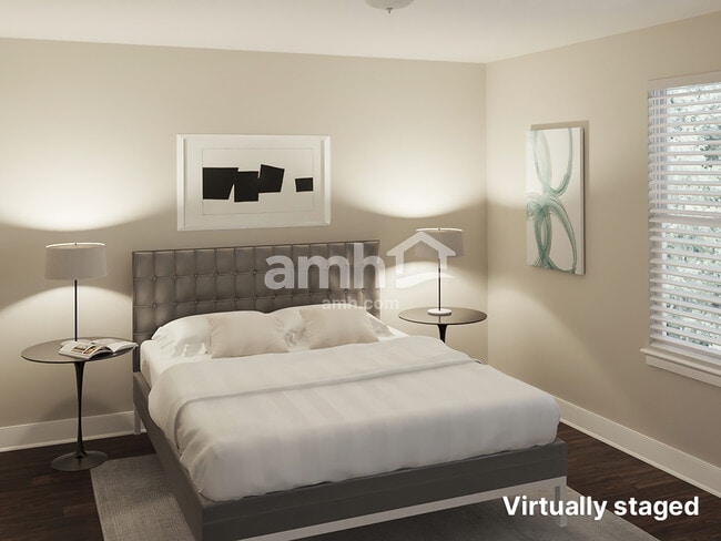 Building Photo - 252 Lake St