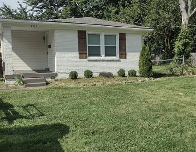 Primary Photo - Perfect Small Affordable Family Home w/ Fe...