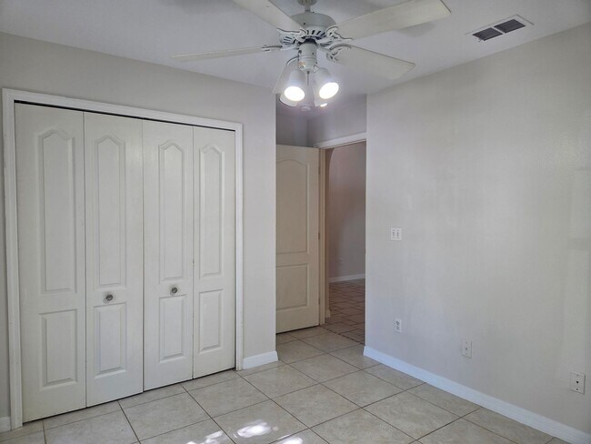 Building Photo - 2/2 Villa in Clermont