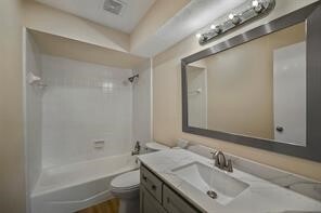 Building Photo - 3362 Continental Dr