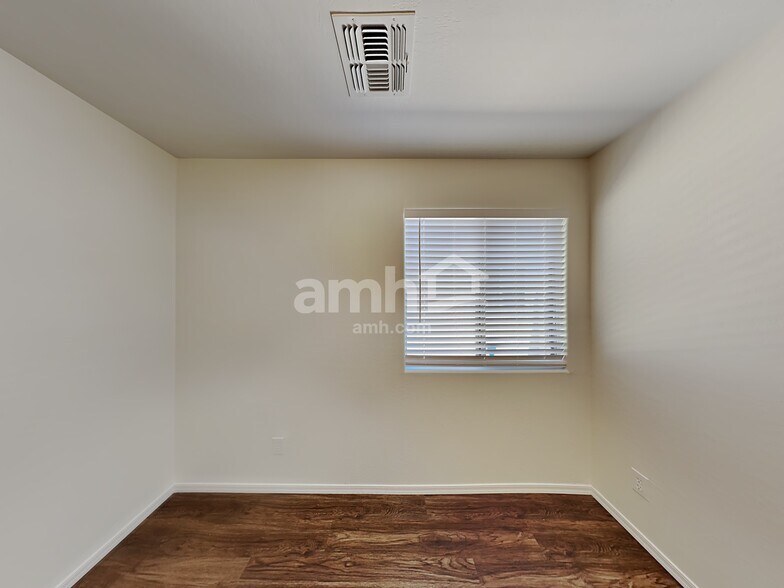 Building Photo - 1786 W Desert Canyon Dr