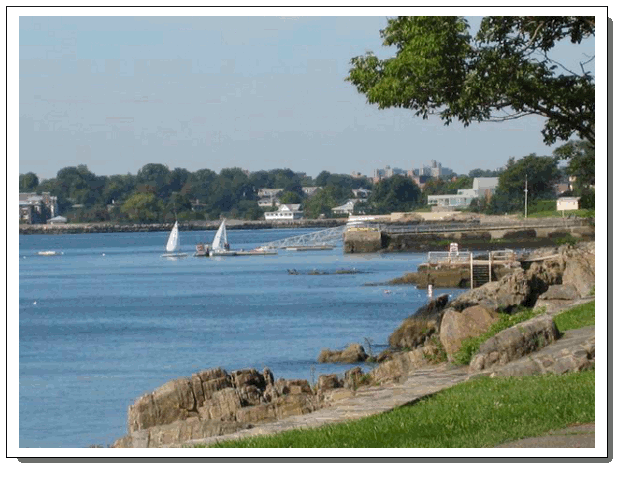 Building Photo - 235 Larchmont Ave