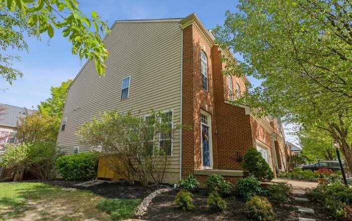 Side View - 8338 Middle Ruddings Dr