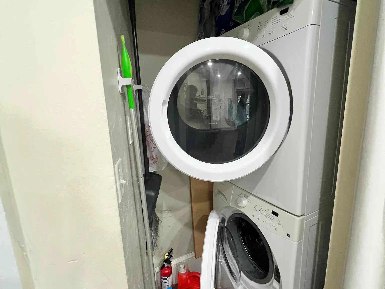 Building Photo - 612 Columbus Ave