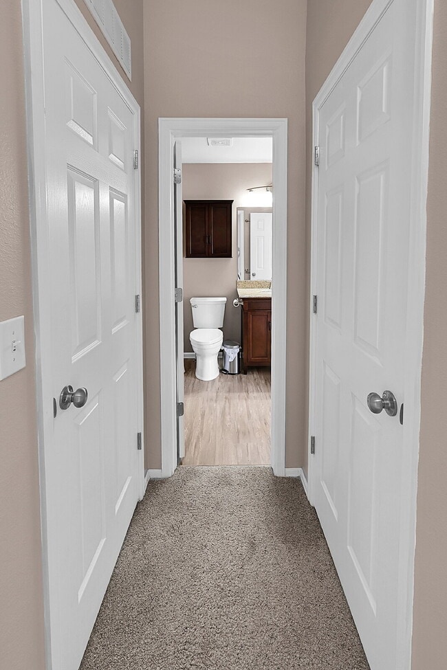 Building Photo - $2,050.00, 3 bed, 2.5 bath, located in Pal...