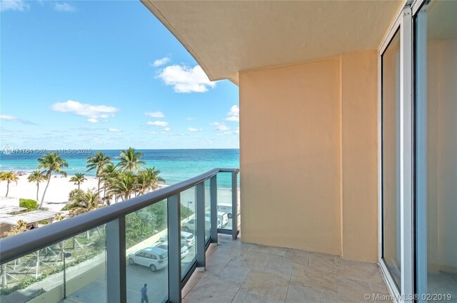 Primary Photo - 2501 S Ocean Dr
