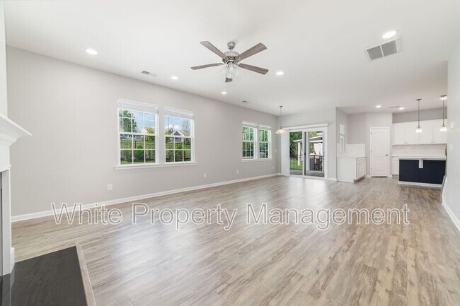 Building Photo - 757 Garrett Green Way