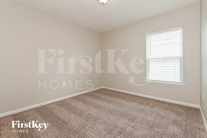 Building Photo - 12393 Sea Island Dr