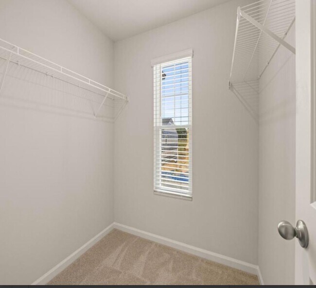 Building Photo - 1114 Bramhall Dr