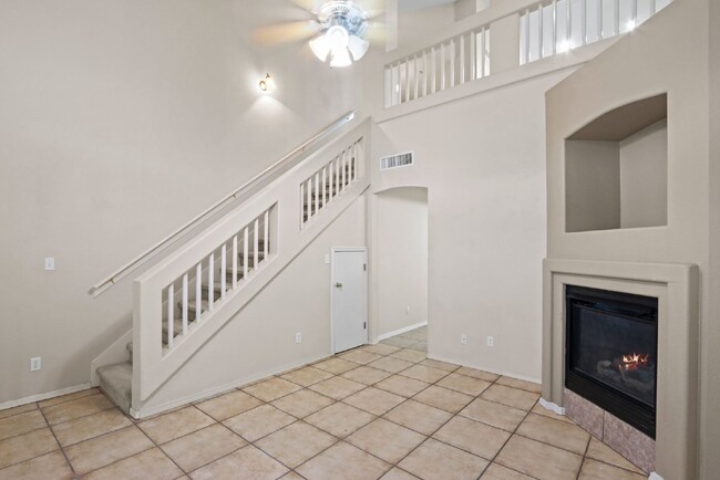 Building Photo - "Charming 3-Bed El Paso Retreat with Cozy ...