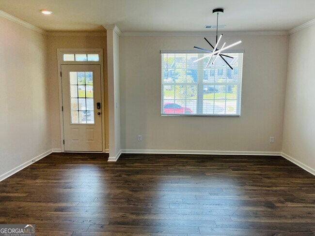Building Photo - 910 Sly Fox Run