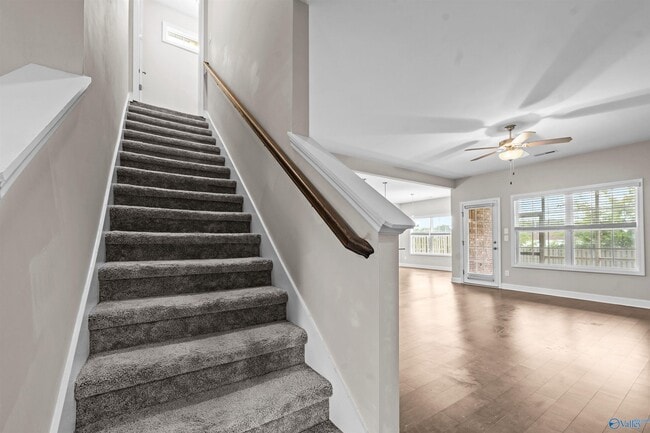 Building Photo - 104 Erskin Parcus Dr