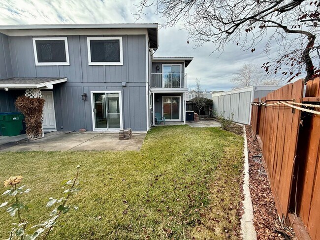 Building Photo - Comfort and Convenience in South Reno Near Huffaker Trailhead