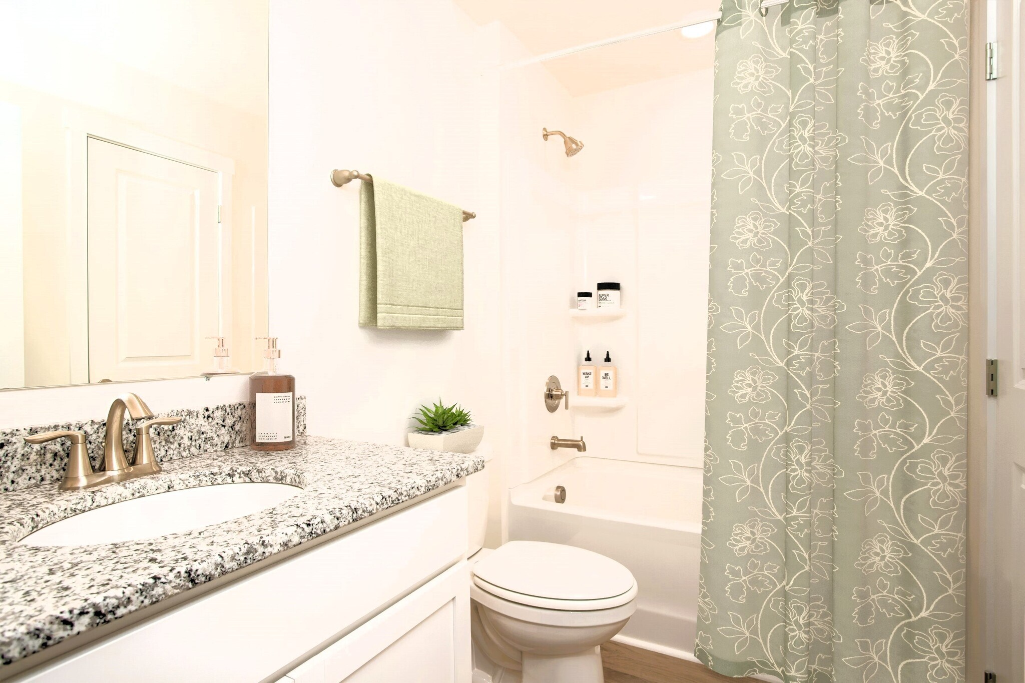 Building Photo - 2445 Legg Ln