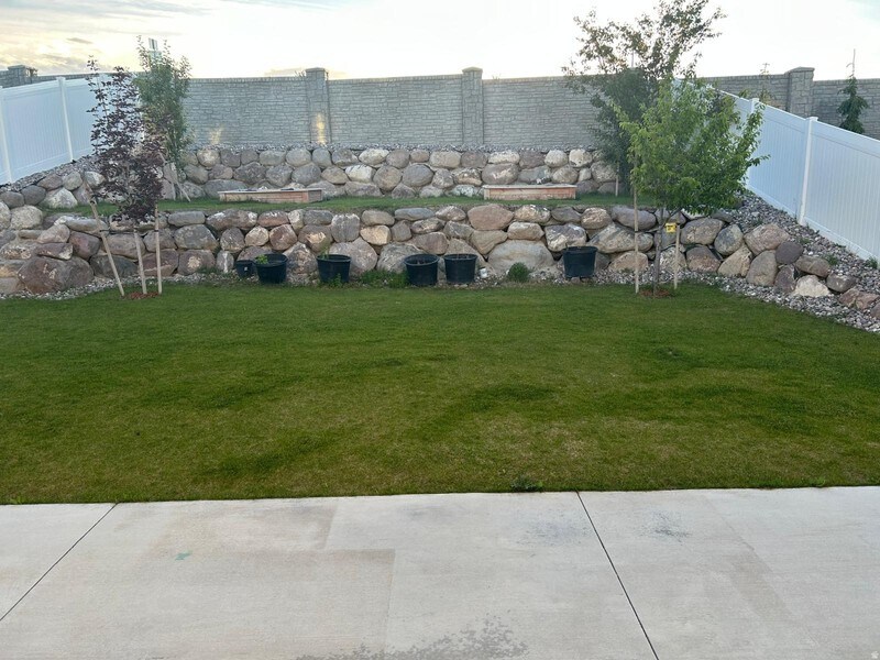 Building Photo - 2613 N Snowberry Dr