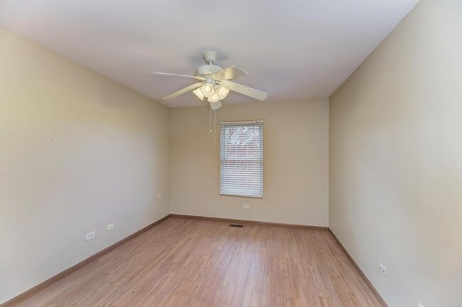 Building Photo - 5130 Freeport Ct