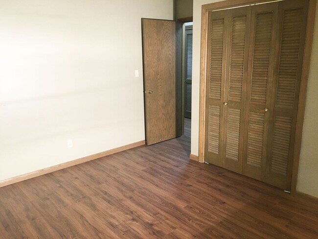 Building Photo - Recently Renovated 3-bedroom Home near Monk Botanical Gardens