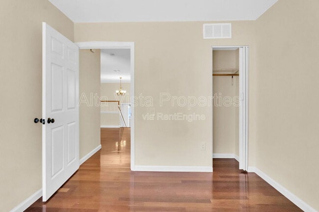 Building Photo - 3211 Caminito Eastbluff