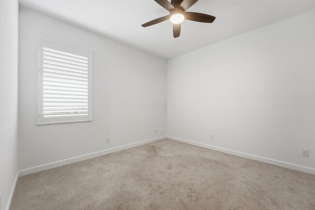 Building Photo - 1261 Deer Hvn Dr