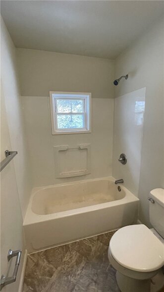 Building Photo - 814 Green St