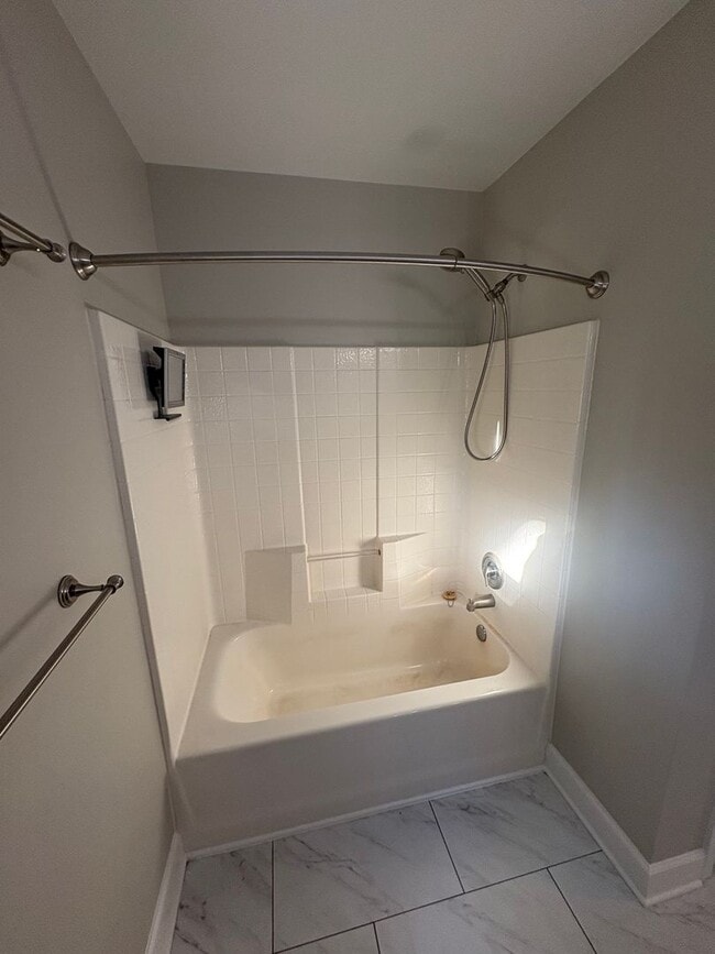 Building Photo - 1414 Ashburton Rd