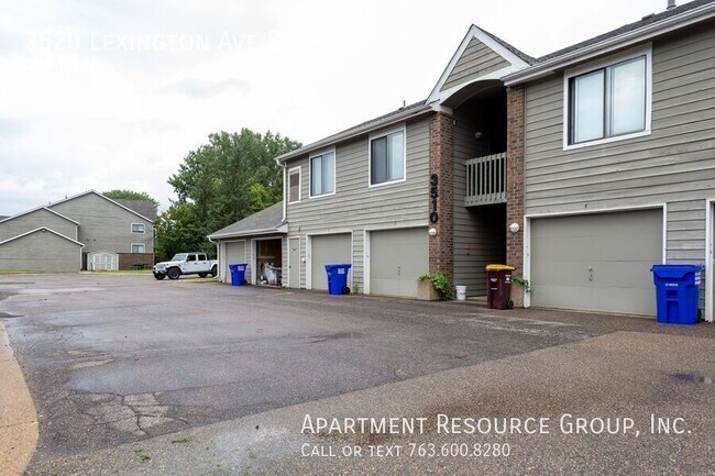 Building Photo - 3520 Lexington Ave S