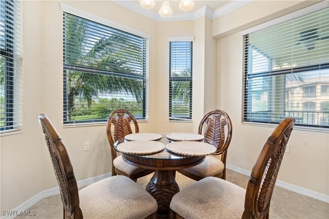 Building Photo - 9727 Acqua Ct