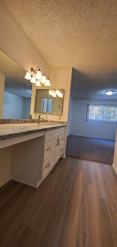 Building Photo - 10640 Colima Rd