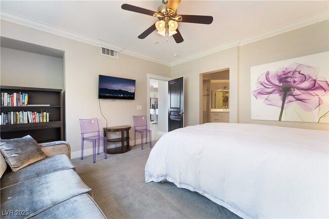 Building Photo - 2555 Hampton Rd