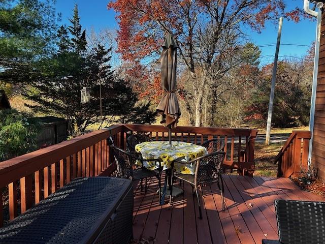 Building Photo - 61 Ridgewood Rd