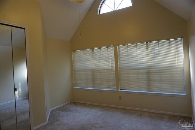 Building Photo - 5001 Grande Dr