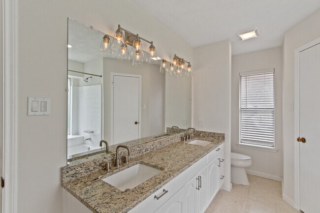 Building Photo - 7019 Yardley Dr