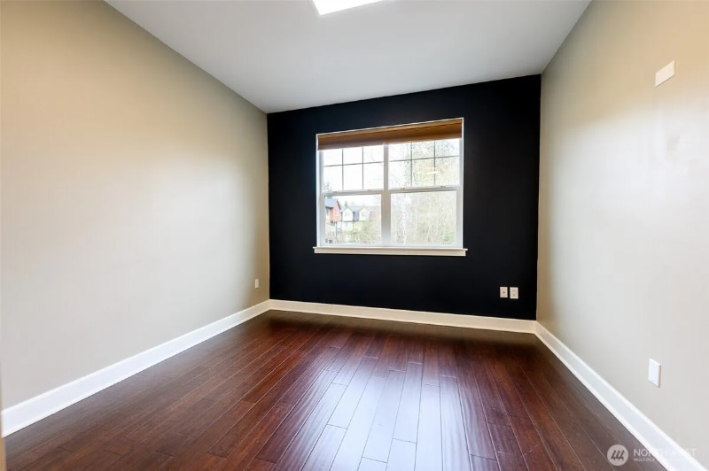 Building Photo - 19102 20th Dr SE