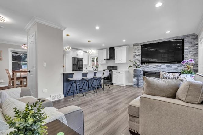 Building Photo - 1193 Mohawk Dr