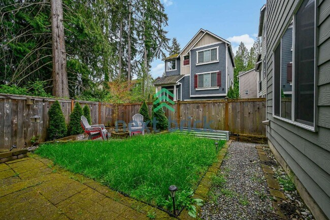 Building Photo - Spacious 3-Bed Oasis in Bothell with 3.5 Bathrooms and 2353 Sq Ft!