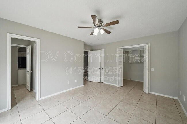 Building Photo - 4702 N Cashel Cir